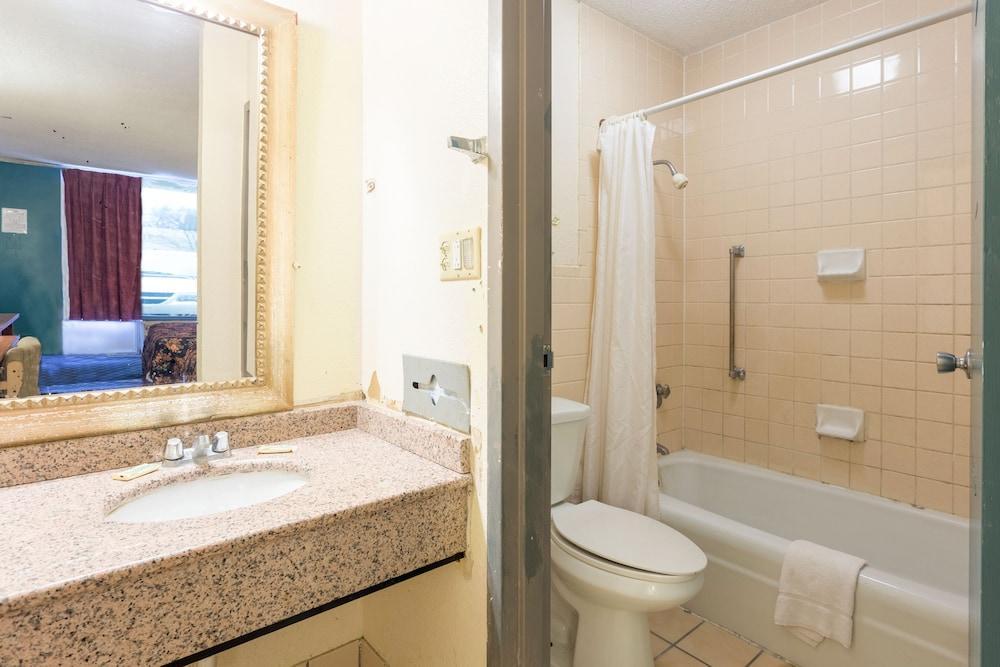 Bossier Inn And Suites Bossier City Zewnętrze zdjęcie