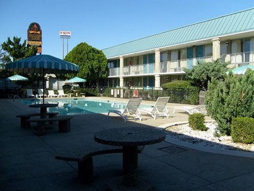 Bossier Inn And Suites Bossier City Zewnętrze zdjęcie